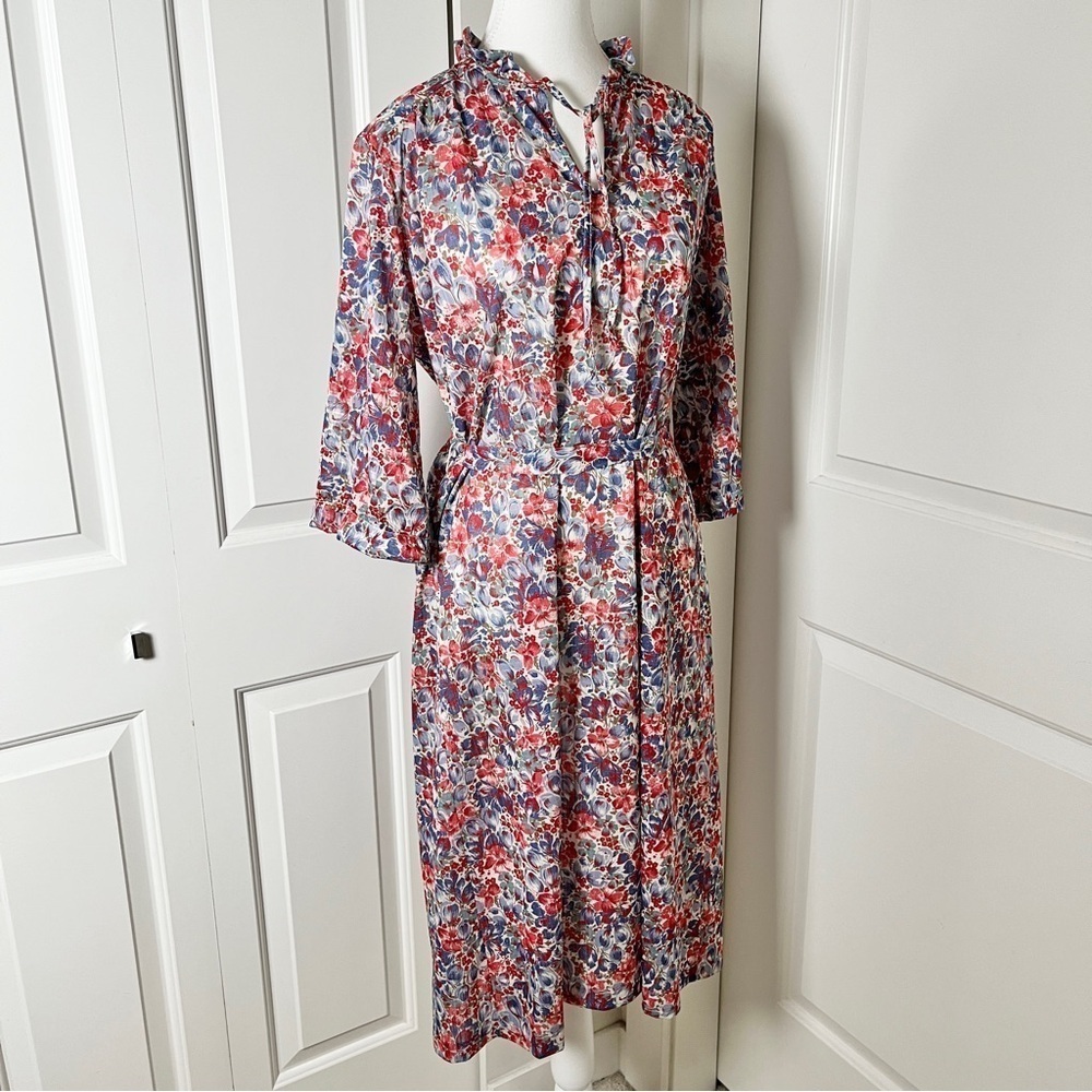 Vintage Floral Midi Dress with 3/4 Sleeves | Ruffled Collar & Waist Sash - Picture 2 of 15